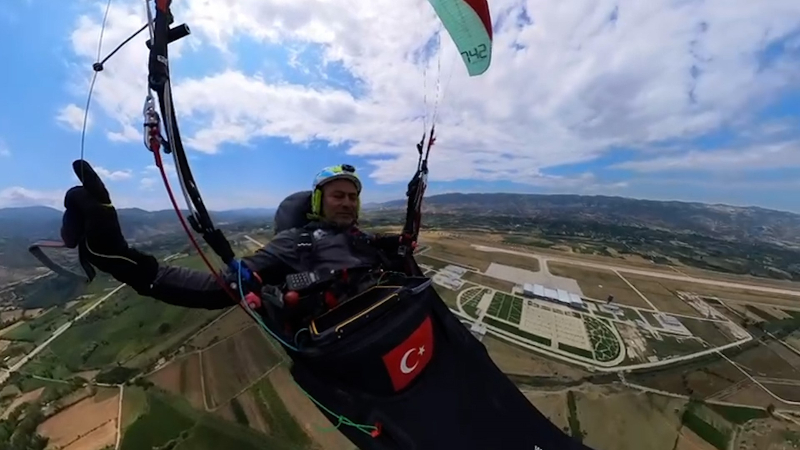 Paraşütü ile uçtuğu Tokat'ı kuş bakışı kaydetti