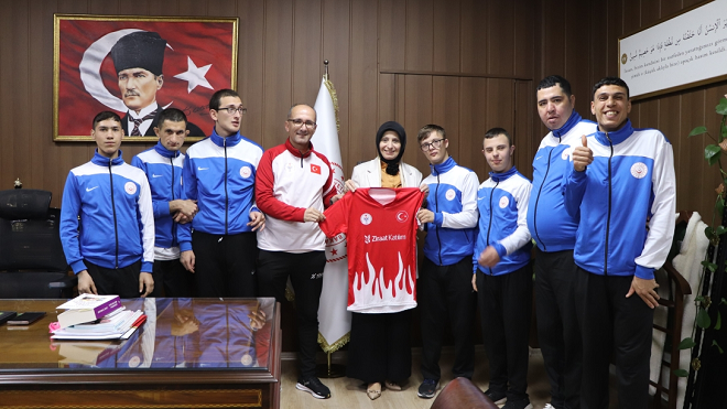 MERSİNLİ ÖZEL SPORCULARIMIZ, TÜRKİYE ŞAMPİYONASI'NDA PARLADI