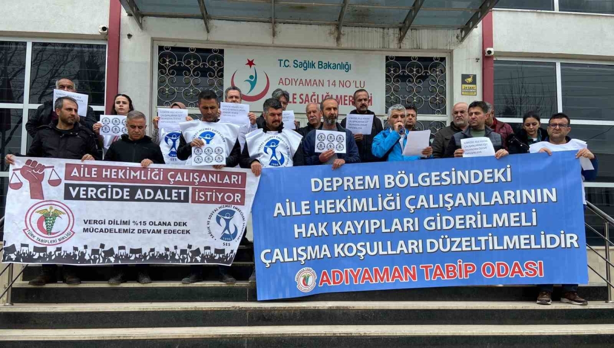 Doktorlar, aile hekimliği çalışanlarının hak kaybı için açıklama yaptı