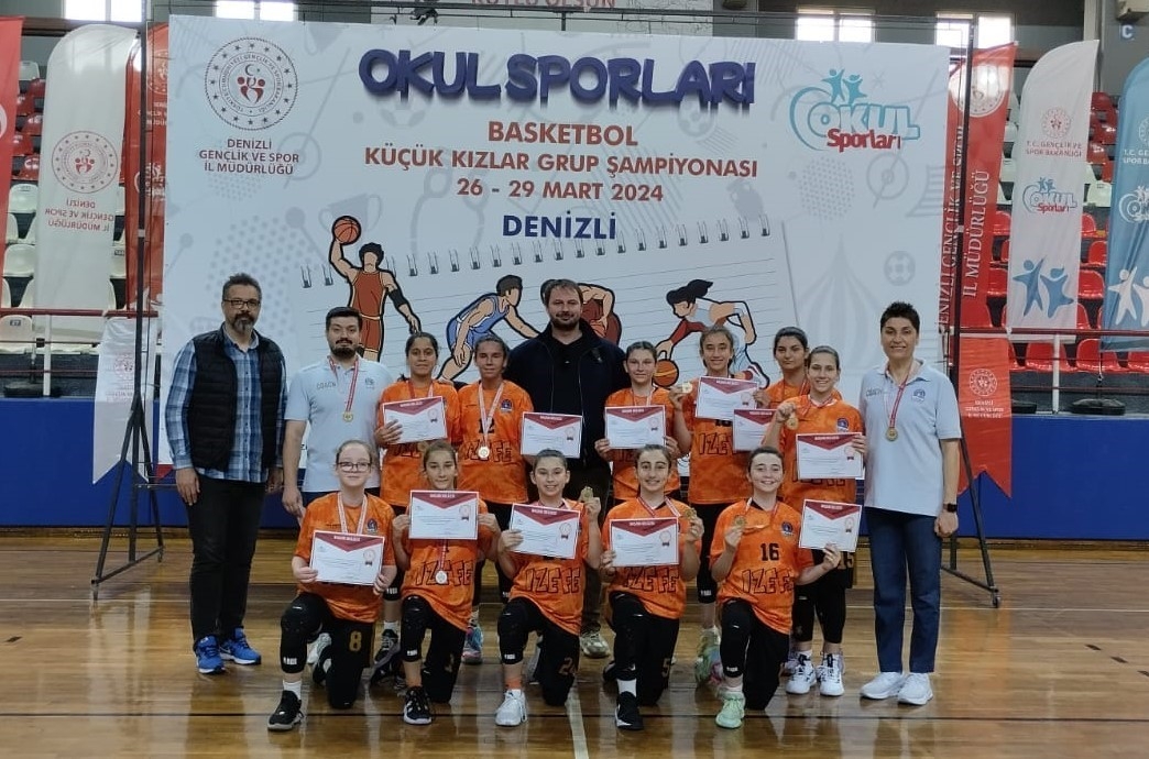 Basketbolda grup maçları heyecanı Denizli’de yaşandı