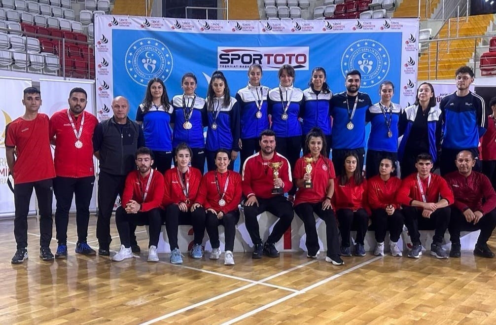 Erzincanlı sporcular başarıdan başarıya koşuyor