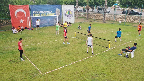 Mersin'de Ayak Tenisi Turnuvası