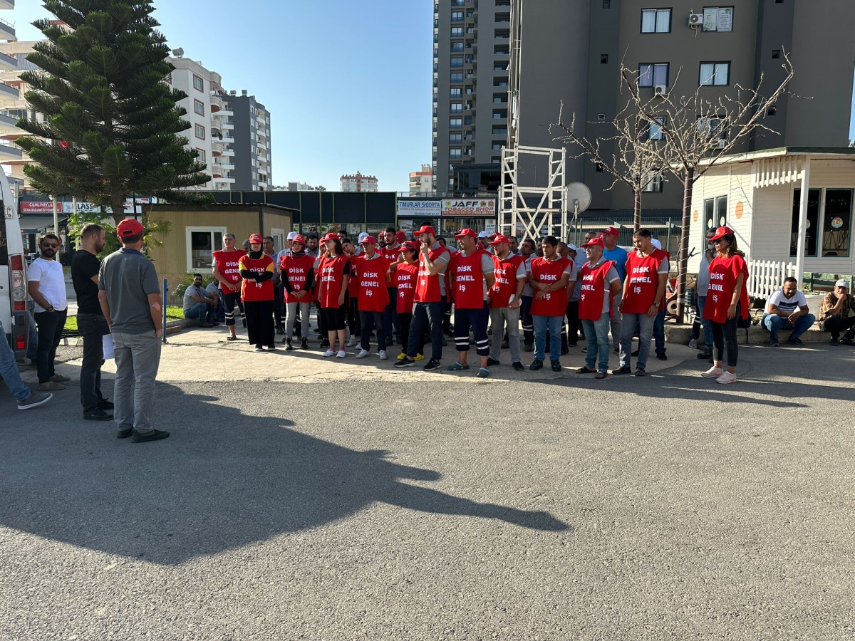 EMEKÇİLERDEN ZAMLARA VE VERGİLERE KARŞI EYLEM