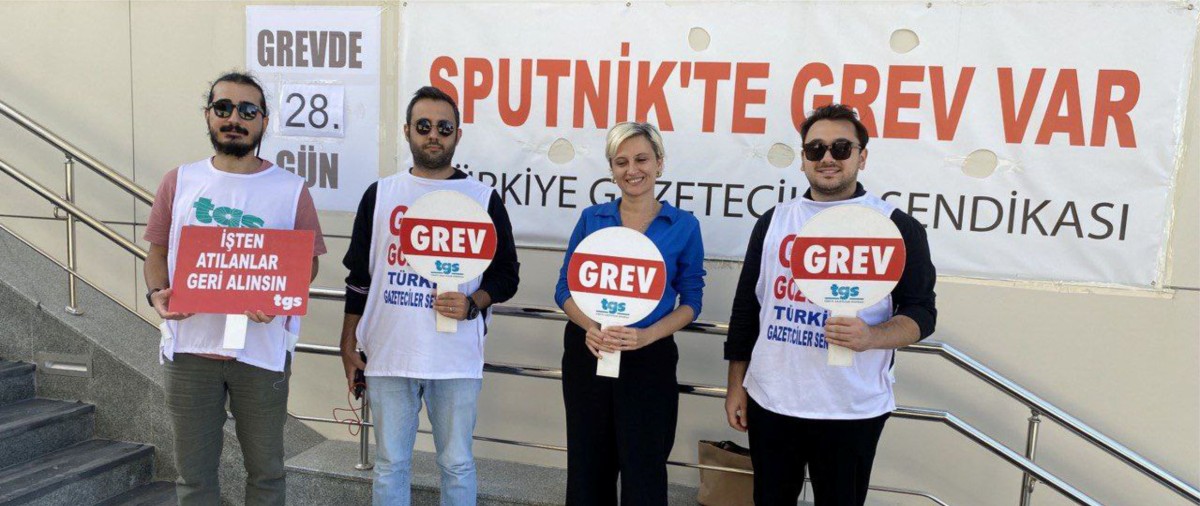 GREVDEKİ GAZETECİLERE DESTEK VERDİ