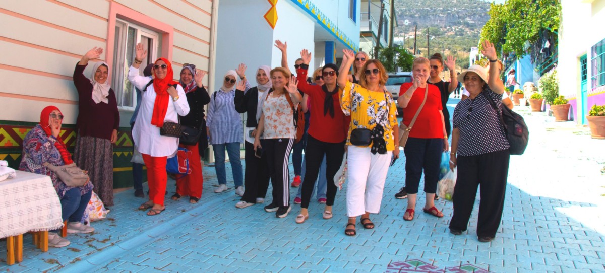 KADIN DANIŞANLAR HEM KAYNAŞTI HEM STRES ATTI