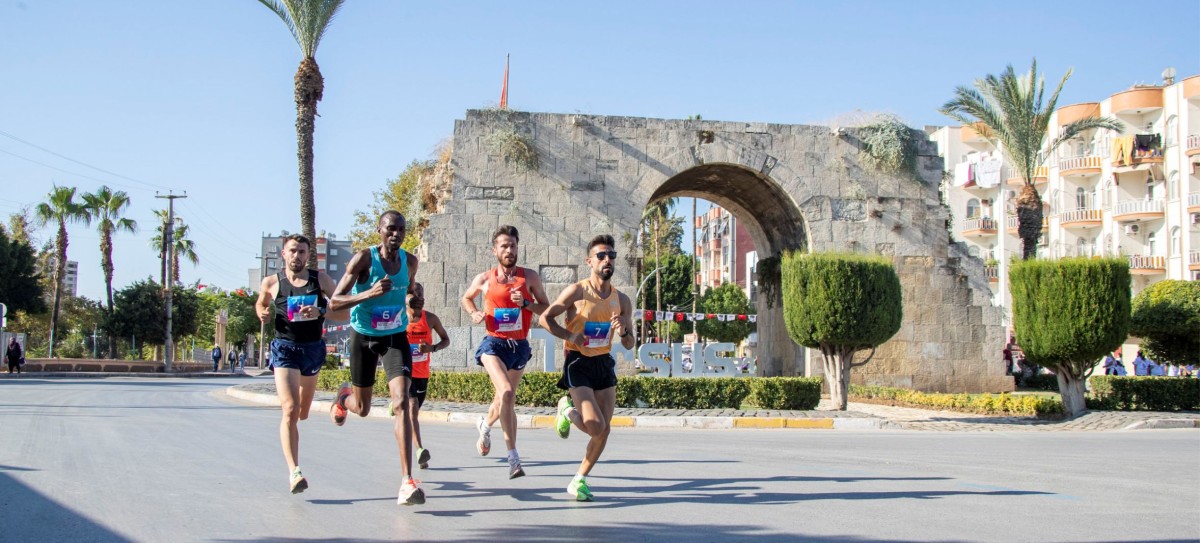 BÜYÜKŞEHİR ‘15. ULUSLARARASI TARSUS YARI MARATONU’NA HAZIR