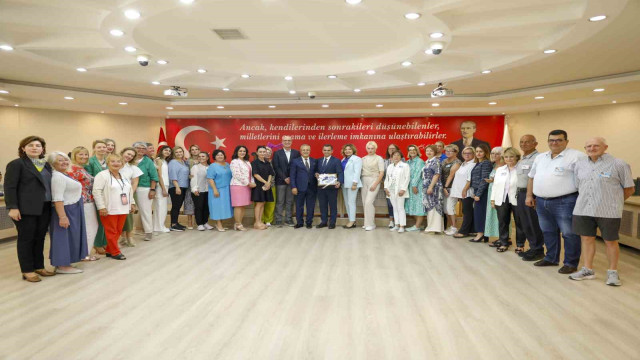 Alanya Yabancılar Meclisi yeni belediye yönetimi ile ilk toplantısını yaptı