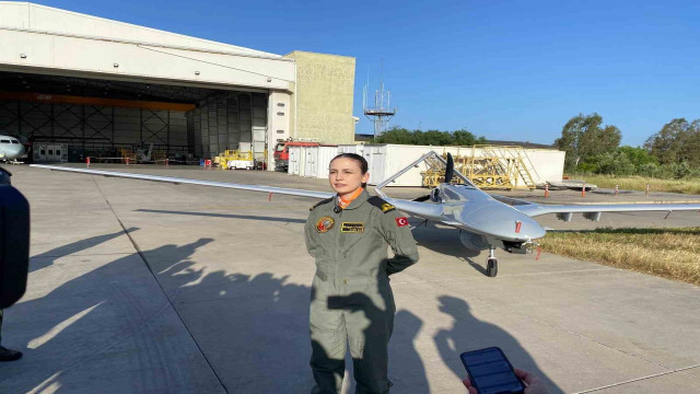 Deniz Kuvvetleri bünyesinde tek kadın İHA pilotu hem mavi vatanı hem de gök vatanı koruyor