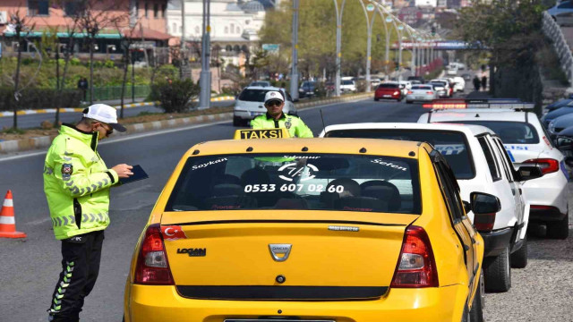 Dronlu bayram denetiminde 12 sürücüye 18 bin lira ceza