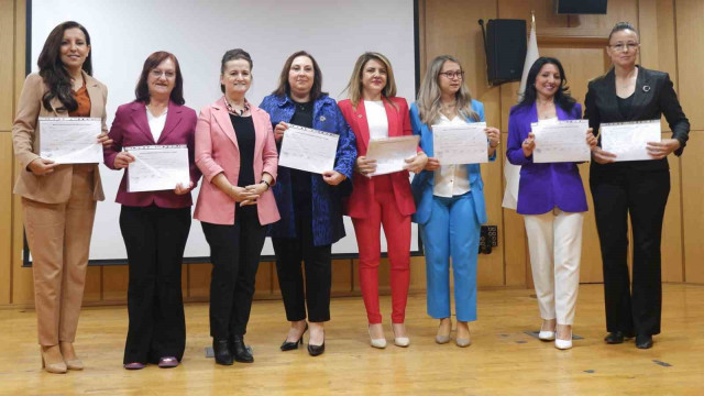 Edirne bir ilk: 28 mahallenin 7’si kadın muhtarlara emanet