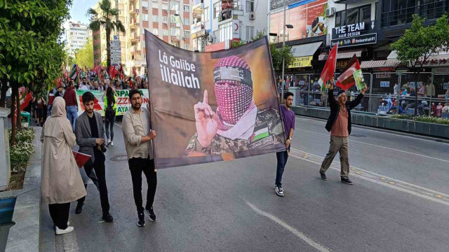 Eğitim Bir Sen Gazze için meydanlarda