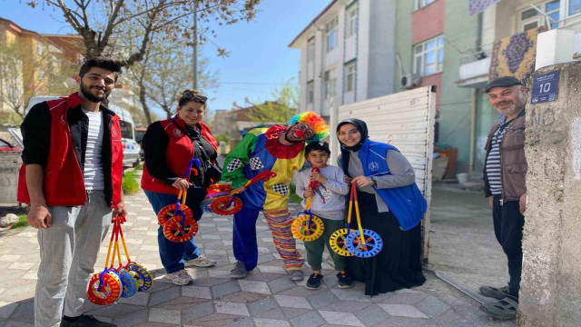 Elazığ Gençlik Merkezi, çocukların yüzünü güldürdü