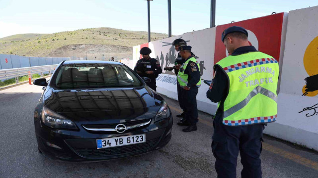 Elazığ’da jandarma ekiplerinden bayram denetimi