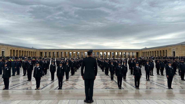 Emniyet Teşkilatından Anıtkabir’e ziyaret