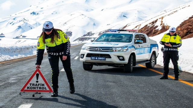 Erzurum’da kent merkezinde bir ayda 100 trafik kazası