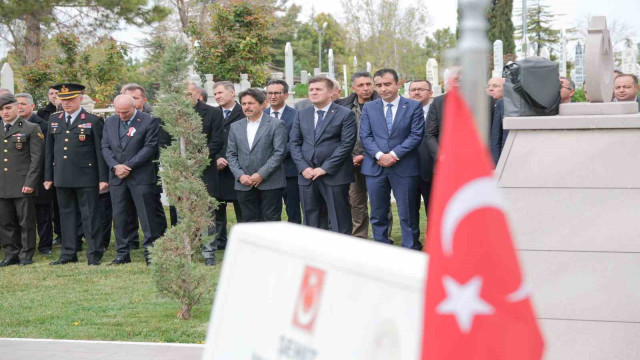 Karaman’da şehitlik ziyareti