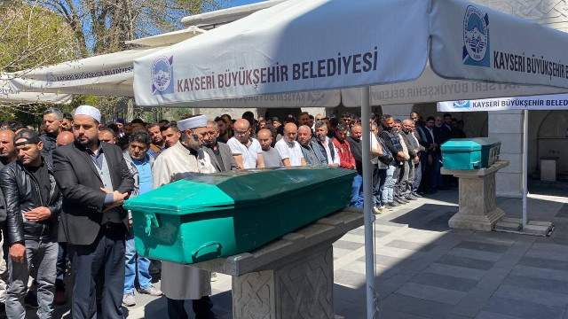 Karbonmonoksitten zehirlenen kardeşler toprağa verildi