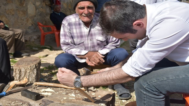 Kaymakam Mete, Sason Bitlis sınırındaki köylerde vatandaşlarla bir araya geldi