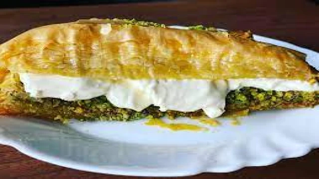 Kaymaklı Çıtır Baklava