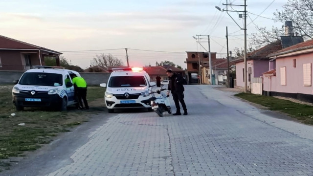 Kediye çarpmamak isterken elektrikli bisikletten düşerek yaralandı