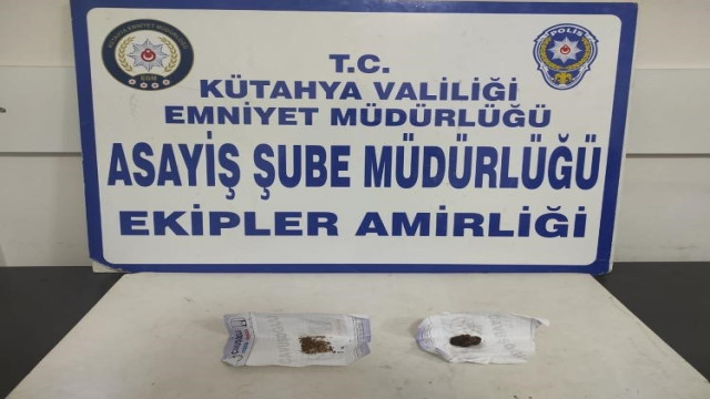 Kütahya’da bekçiler bir kişinin üzerinde uyuşturucu ele geçirdi