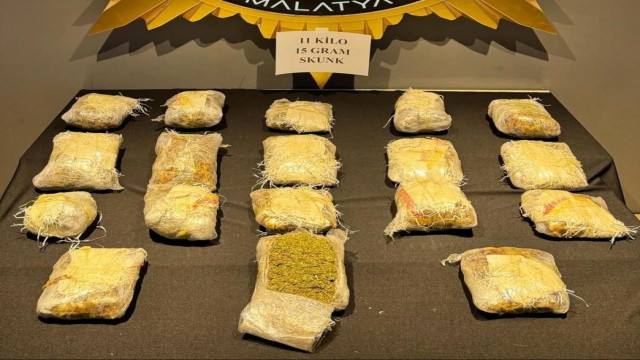 Malatya’da 11 kilo 15 gram skunk ele geçirildi