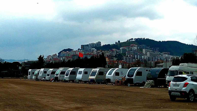 Mudanya 50’den fazla karavana ev sahipliği yapıyor