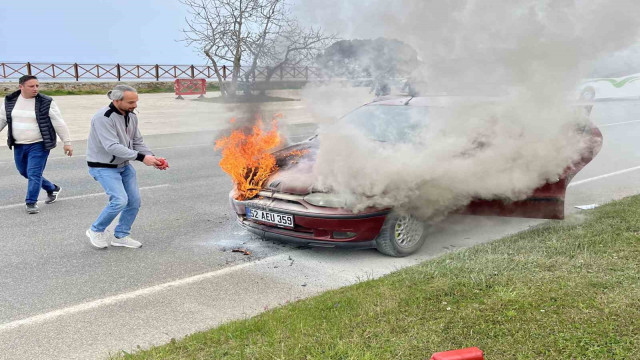 Ordu’da seyir halindeki otomobil alev aldı