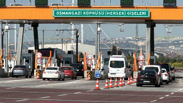 Osman Gazi Köprüsü’nde bayram tatili yoğunluğu