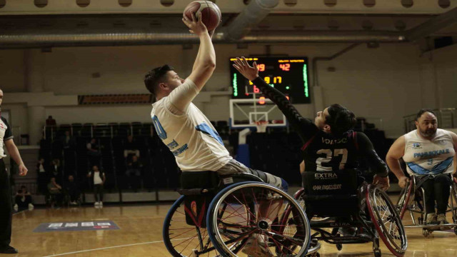 Pamukkale Belediyespor Tekerlekli Sandalye Basketbol Takımı şampiyon oldu