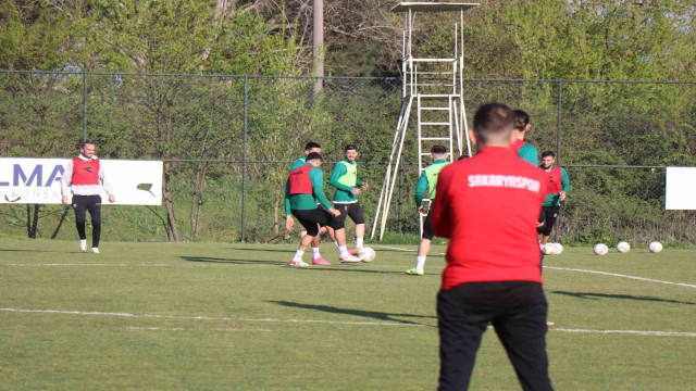 Sakaryaspor, Erzurumspor mesaisine başladı