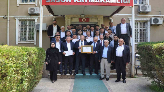 Sason’da Belediye Başkanları mazbatalarını alarak göreve başladı