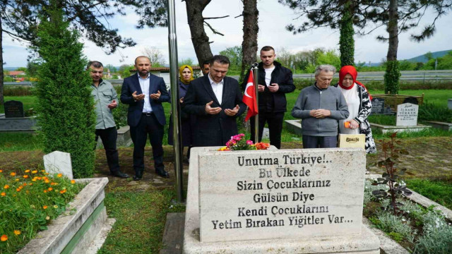 Şehit ailelerini yalnız bırakmıyorlar