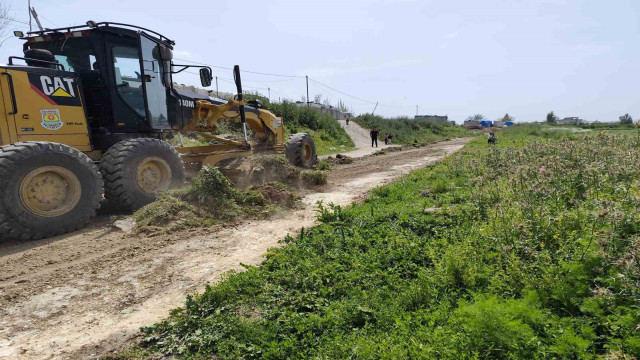 Tarsus Belediyesince Yenice Mahallesi’nde yol bakım çalışması yapıldı