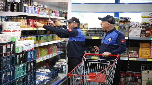 Alaca’da zabıta ekipleri marketleri denetledi