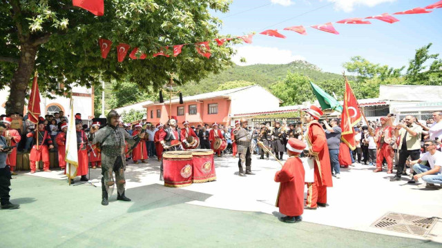 Barakfakih Hazretleri kabri başında dualarla anıldı