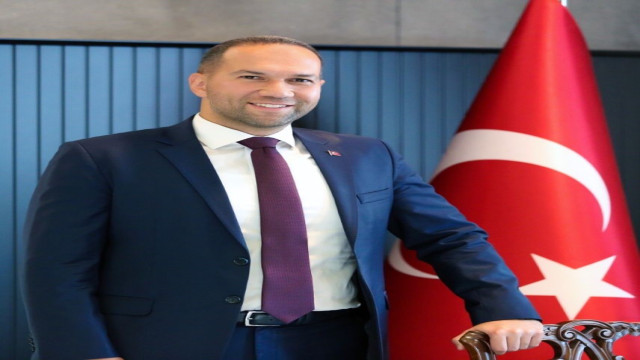 Başkan Özdemir: ”Annelerimize olan borcumuzu ne yapsak ödeyemeyiz”