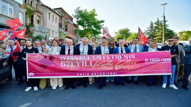 İstanbul’un fethinin 571’inci yılı Fatih’te coşkuyla kutlandı