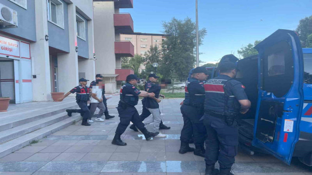 İzmir’den Nazilliye uyuşturucu sevkiyatını Jandarma önledi