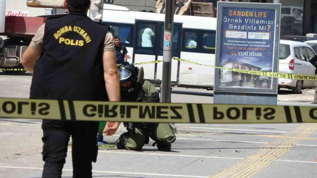 Kaldırımdaki sırt çantası bomba paniği yaşattı