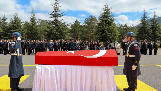 Kanser tedavisi gören asker hayatını kaybetti