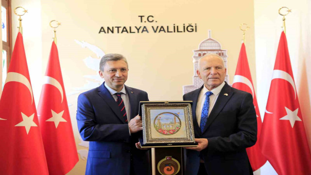 KKTC Meclis Başkanı Töre, Vali Şahin ile bir araya geldi