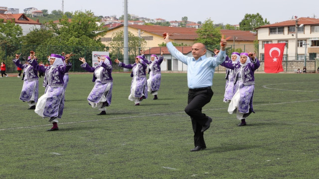 Kursiyeri sakatlanınca yerine öğretmeni girdi: ”En son 20 yıl önce oynadım”