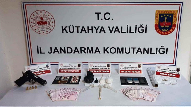 Kütahya’da jandarmadan uyuşturucu operasyonu: 5 kişi tutuklandı