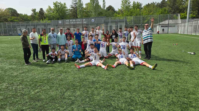 Niğde’nin U18 Takımından Tarihi Başarı