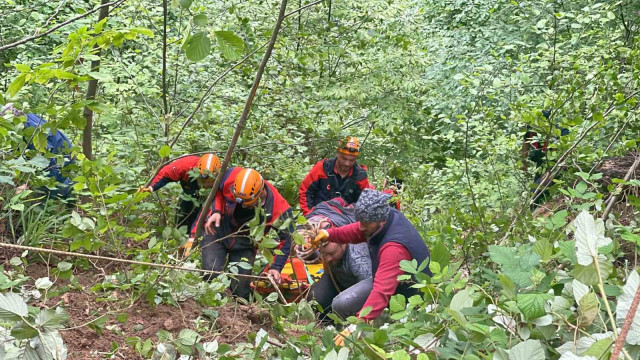 Rize’de kontrolden çıkan araç uçuruma yuvarlandı: 1 ölü, 4 yaralı