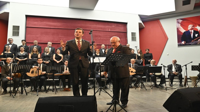 Selim Öztaş korosundan Manisa’da musiki ziyafeti