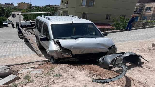 Seyir halinde kalp krizi geçiren sürücü hayatını kaybetti