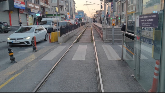 Sultangazi’de raylara düşen çocuk tramvayın altında kaldı