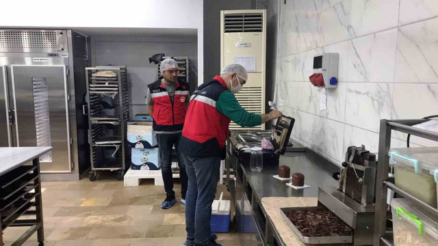 Tavşanlı’da işletmelerde gıda kontrolleri ve numune alımı